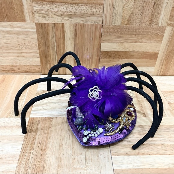 Customized Embellished Spider Fascinator Hat Halloween Costume Hat - Picture 3 of 16